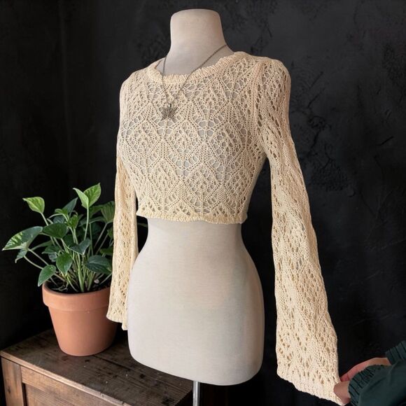 Zara Tops - Zara Boho Ecru Pointelle Knit Bell Sleeve Floral Crochet Crop Top Small